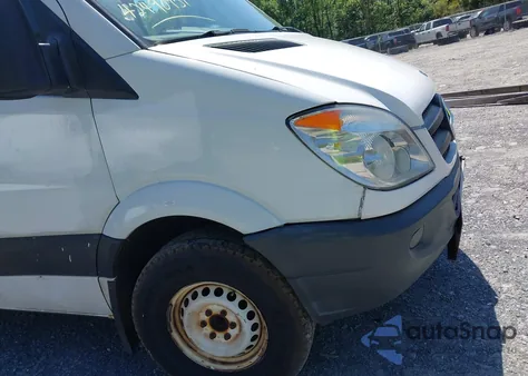 2012 Mercedes-Benz Sprinter 2500 High Roof из США, поврежденный, VIN WD3PE8CB9C5675472